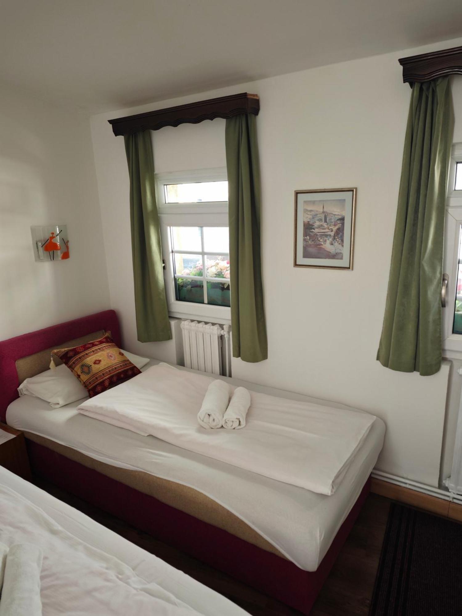 Guesthouse Yildiz Saraievo Exterior foto
